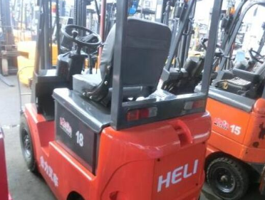 1.5-3噸柴油、電動叉車出租、租賃